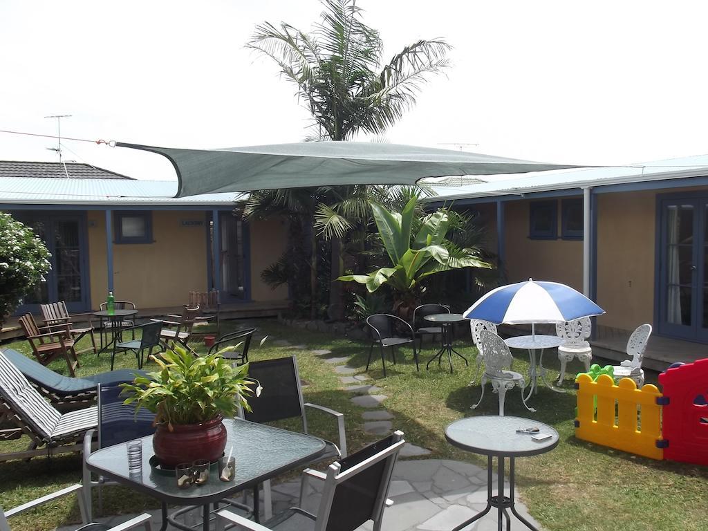 Orewa Pillows Lodge Exterior foto