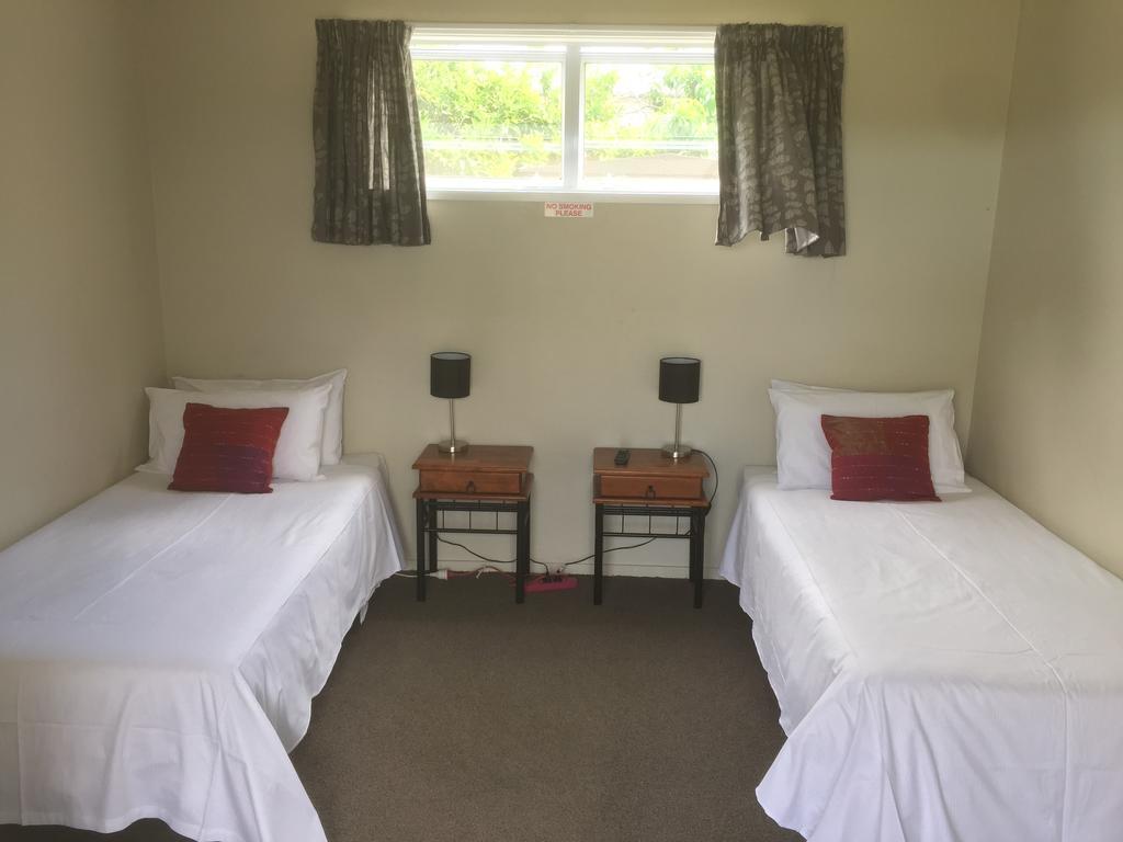 Orewa Pillows Lodge Exterior foto